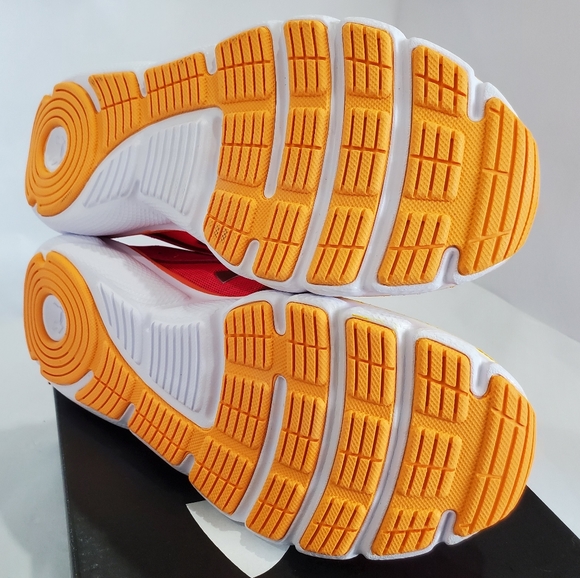 Under Armor Assert 8 Running Shoes - Picture 4 of 8